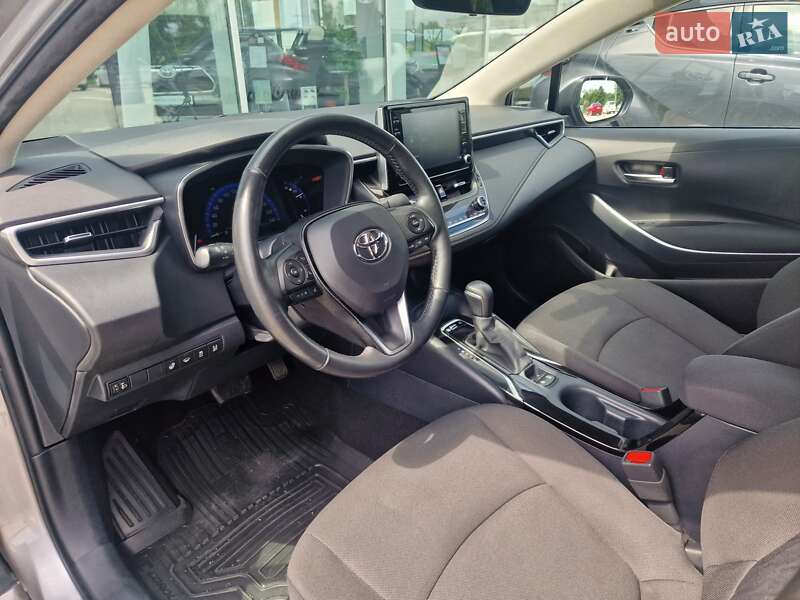 Седан Toyota Corolla 2019 в Рівному