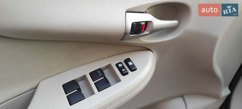 Седан Toyota Corolla 2008 в Одессе