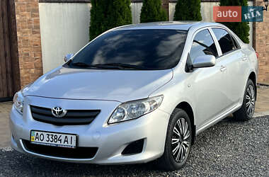 Седан Toyota Corolla 2007 в Ужгороді
