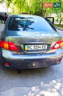 Седан Toyota Corolla 2009 в 