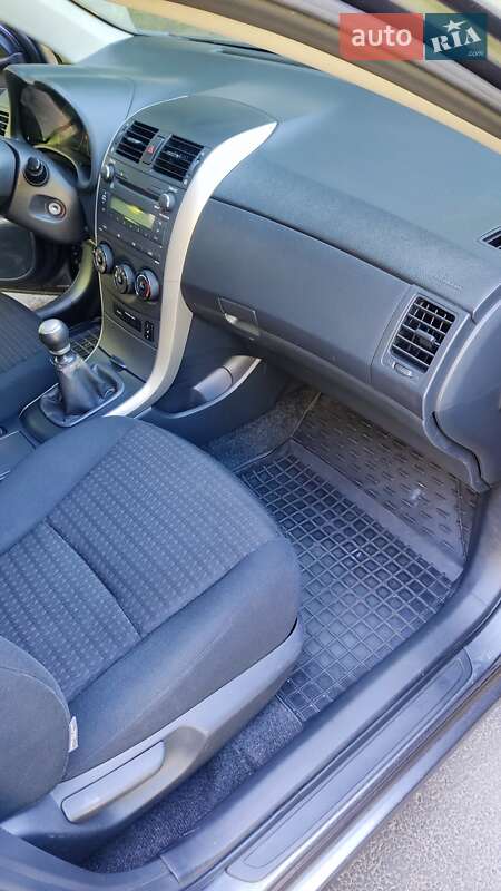 Седан Toyota Corolla 2009 в Львове фото 14 Седан Toyota Corolla 2009 в Львове