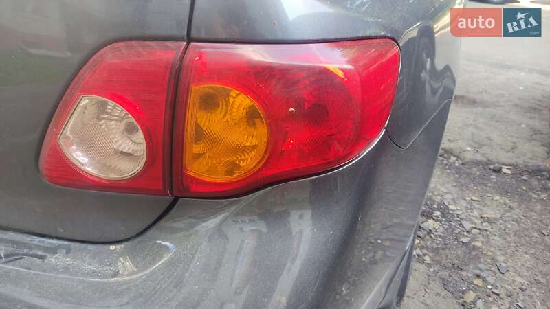 Седан Toyota Corolla 2009 в Львове фото 18 Седан Toyota Corolla 2009 в Львове