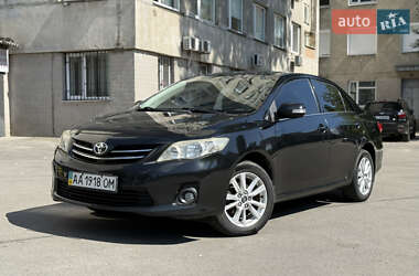 Седан Toyota Corolla 2011 в Киеве