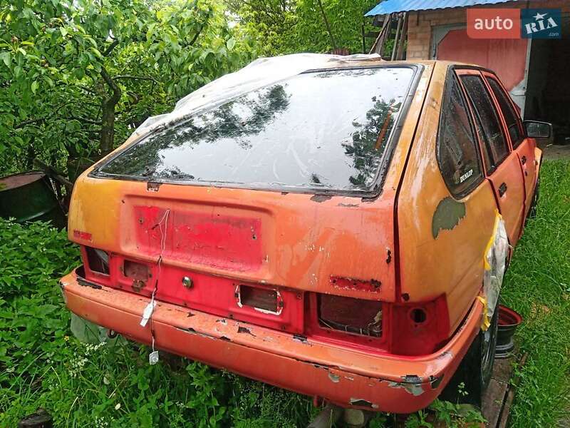 Ліфтбек Toyota Corolla 1986 в Вінниці