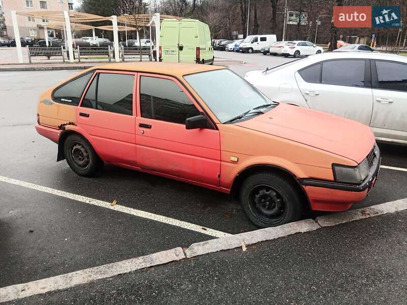 Ліфтбек Toyota Corolla 1986 в Вінниці