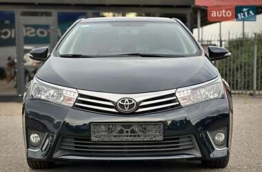 Седан Toyota Corolla 2015 в Києві