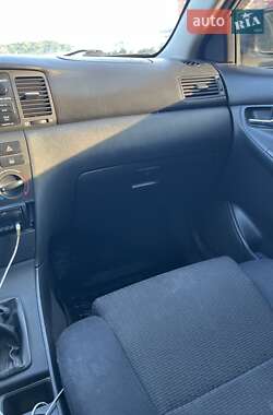 Седан Toyota Corolla 2006 в 