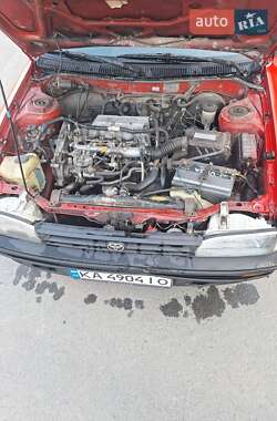 Седан Toyota Corolla 1991 в 