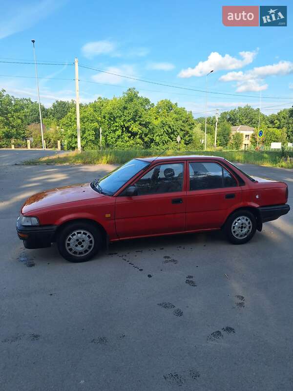 Седан Toyota Corolla 1991 в 