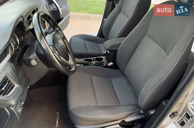 Седан Toyota Corolla 2014 в 