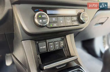 Седан Toyota Corolla 2014 в 