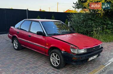 Хэтчбек Toyota Corolla 1990 в 