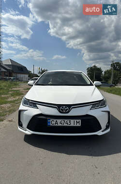 Седан Toyota Corolla 2019 в Умани