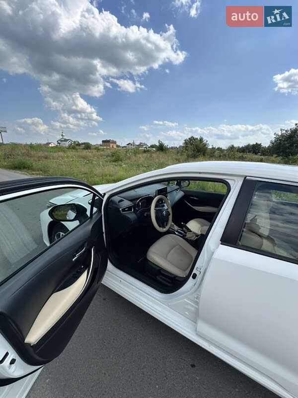 Седан Toyota Corolla 2019 в Умани