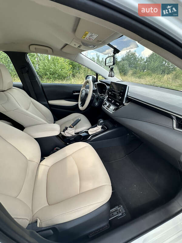 Седан Toyota Corolla 2019 в Умани