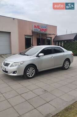 Седан Toyota Corolla 2007 в Луцке
