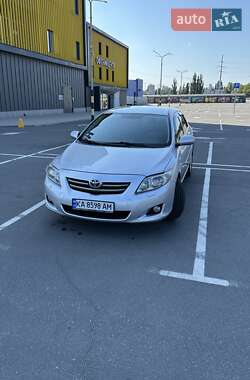 Седан Toyota Corolla 2007 в Києві