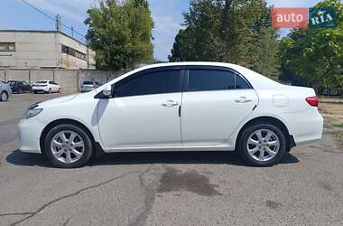 Седан Toyota Corolla 2013 в 