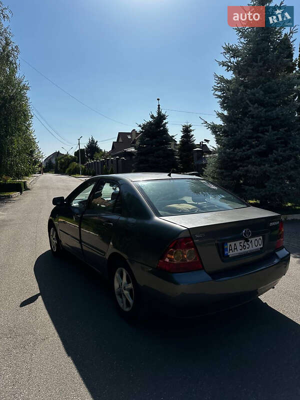 Седан Toyota Corolla 2006 в Киеве