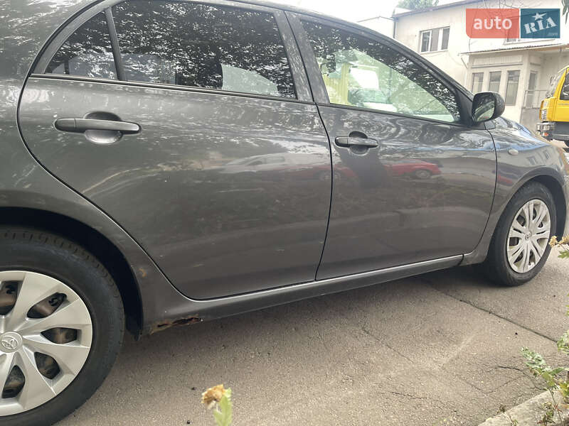 Седан Toyota Corolla 2007 в Киеве