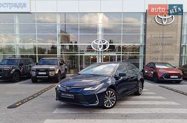 Седан Toyota Corolla 2023 в Києві