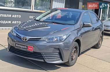 Седан Toyota Corolla 2016 в Харкові