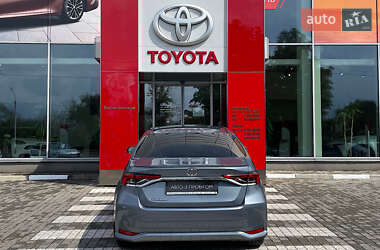 Седан Toyota Corolla 2022 в 