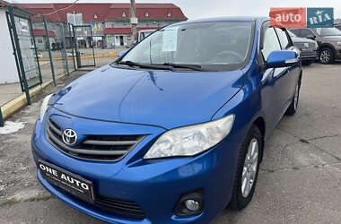 Седан Toyota Corolla 2010 в Киеве