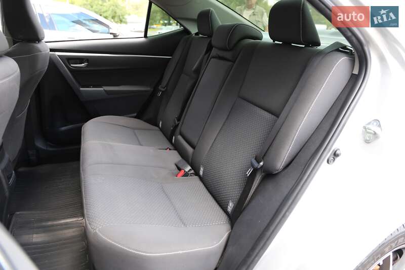 Седан Toyota Corolla 2018 в Києві