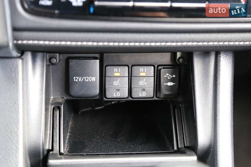 Седан Toyota Corolla 2018 в Києві