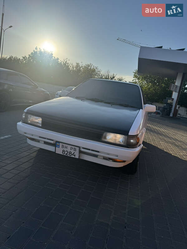 Купе Toyota Corolla 1987 в Одессе