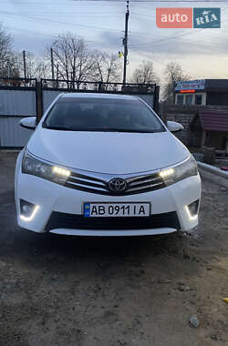 Седан Toyota Corolla 2013 в Ладыжине