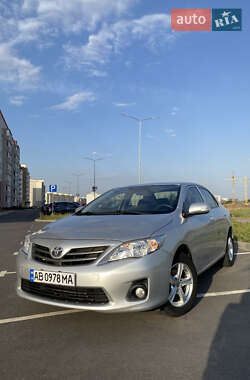 Седан Toyota Corolla 2011 в Виннице