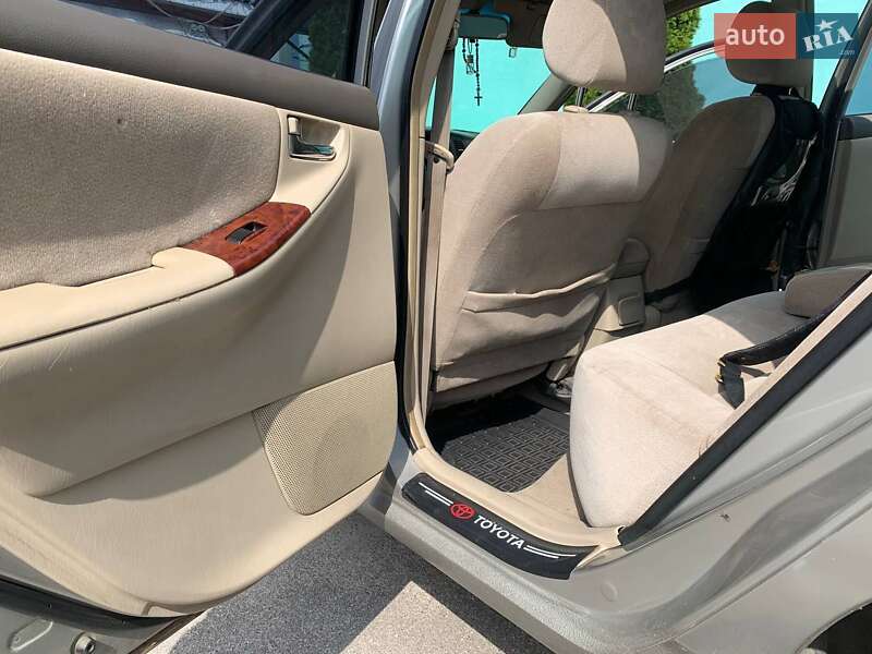 Седан Toyota Corolla 2003 в Броварах фото 8 Седан Toyota Corolla 2003 в Броварах