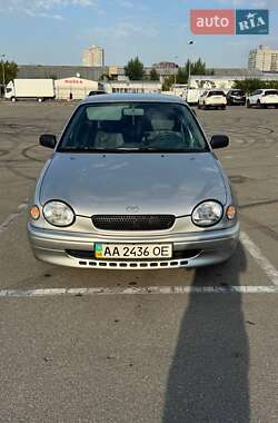 Седан Toyota Corolla 1999 в Киеве