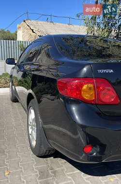 Седан Toyota Corolla 2007 в  фото 9 Седан Toyota Corolla 2007 в
