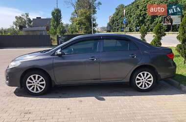 Седан Toyota Corolla 2011 в Тернополе
