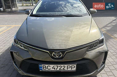 Седан Toyota Corolla 2022 в Дніпрі