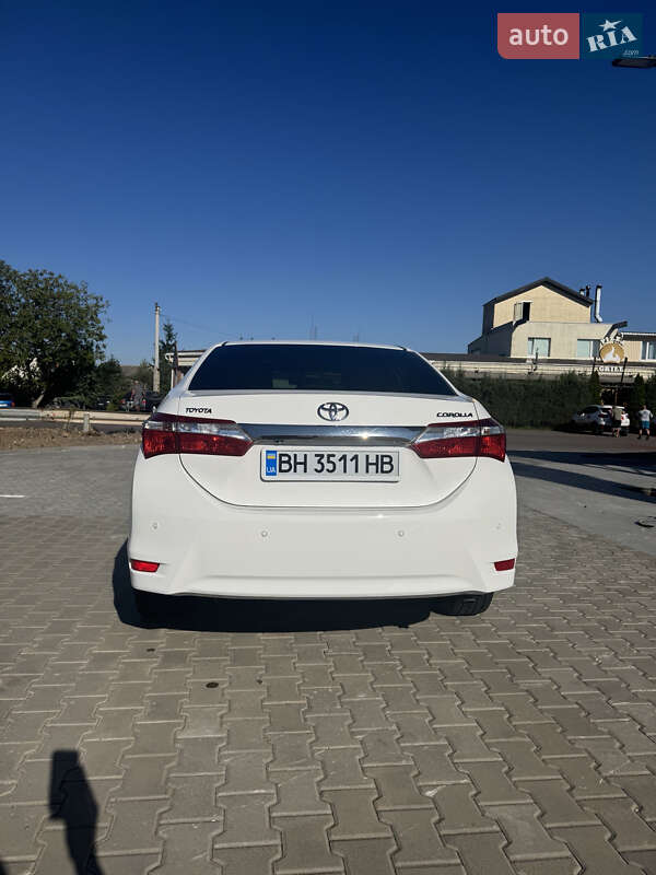 Седан Toyota Corolla 2016 в Одессе