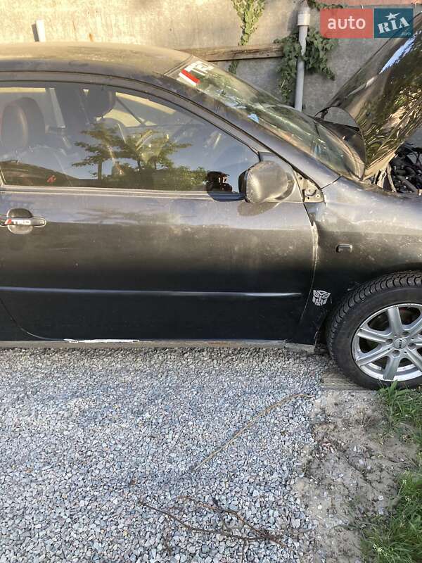 Хетчбек Toyota Corolla 2002 в Дніпрі
