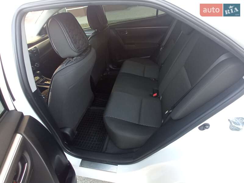 Седан Toyota Corolla 2014 в Умани фото 14 Седан Toyota Corolla 2014 в Умани
