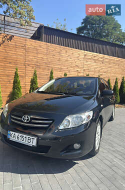 Седан Toyota Corolla 2008 в Киеве