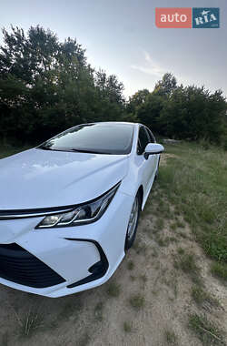 Седан Toyota Corolla 2019 в 