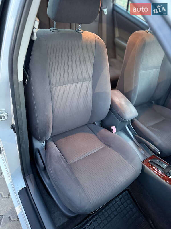 Седан Toyota Corolla 2007 в Одесі