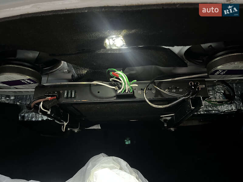 Седан Toyota Corolla 2016 в Павлограді