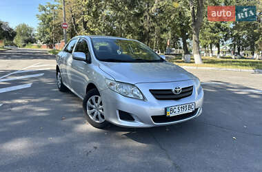 Седан Toyota Corolla 2010 в Виннице