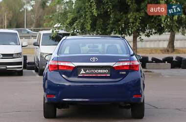 Седан Toyota Corolla 2016 в 
