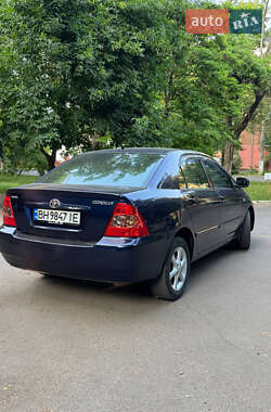 Седан Toyota Corolla 2005 в 