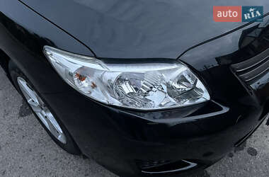 Седан Toyota Corolla 2009 в 