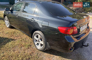 Седан Toyota Corolla 2009 в 